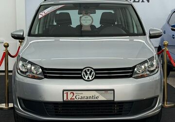 VW Touran 104.763 km 9.799 &euro; Oberhausen 46049