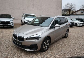 BMW 216 134.387 km 13.990 &euro; Solingen 42653