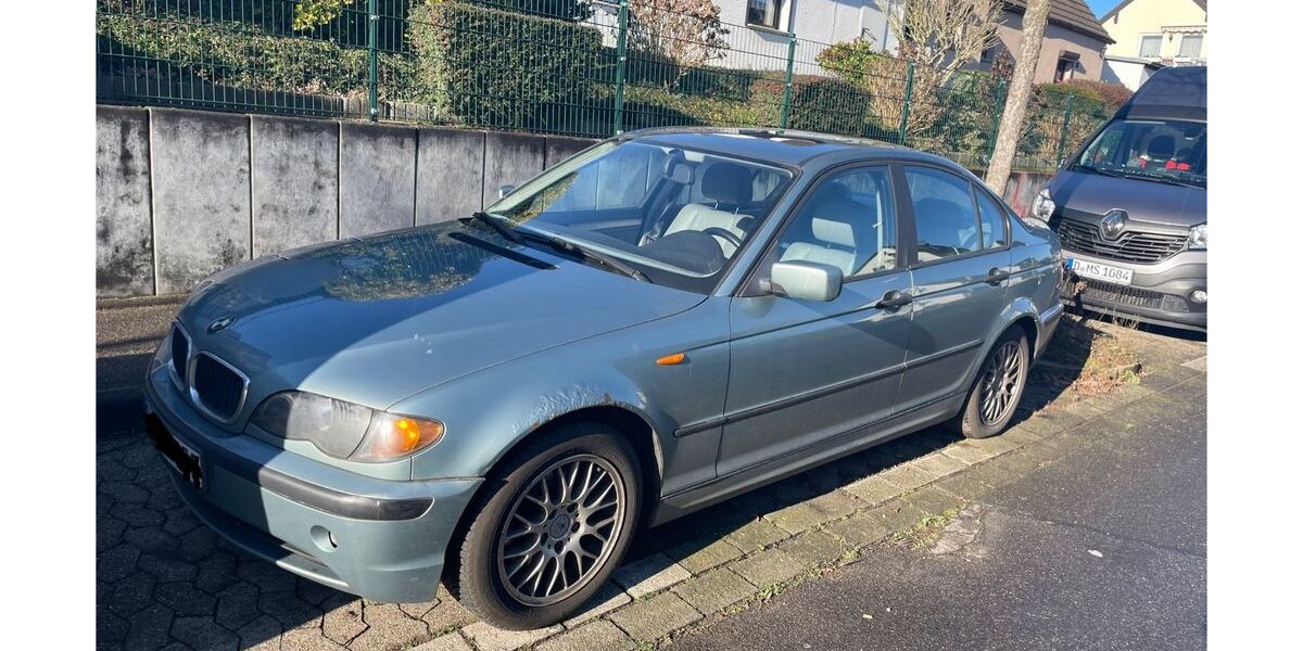 BMW 320 333.121 km 1.500 &euro; Düsseldorf 40625