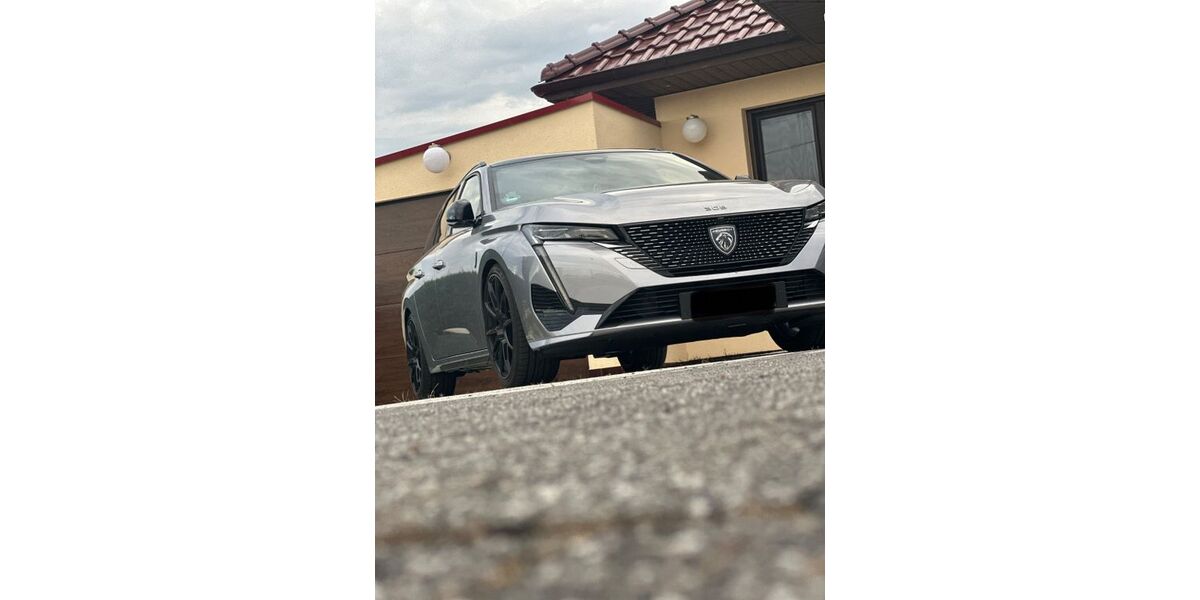 Peugeot 308 16.000 km 21.999 &euro; Oberhausen 46149