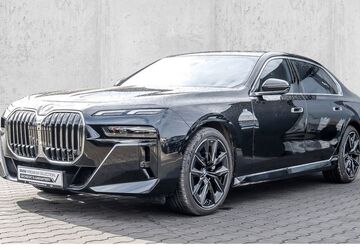 BMW 740 13.850 km 101.870 &euro; Velbert 42553