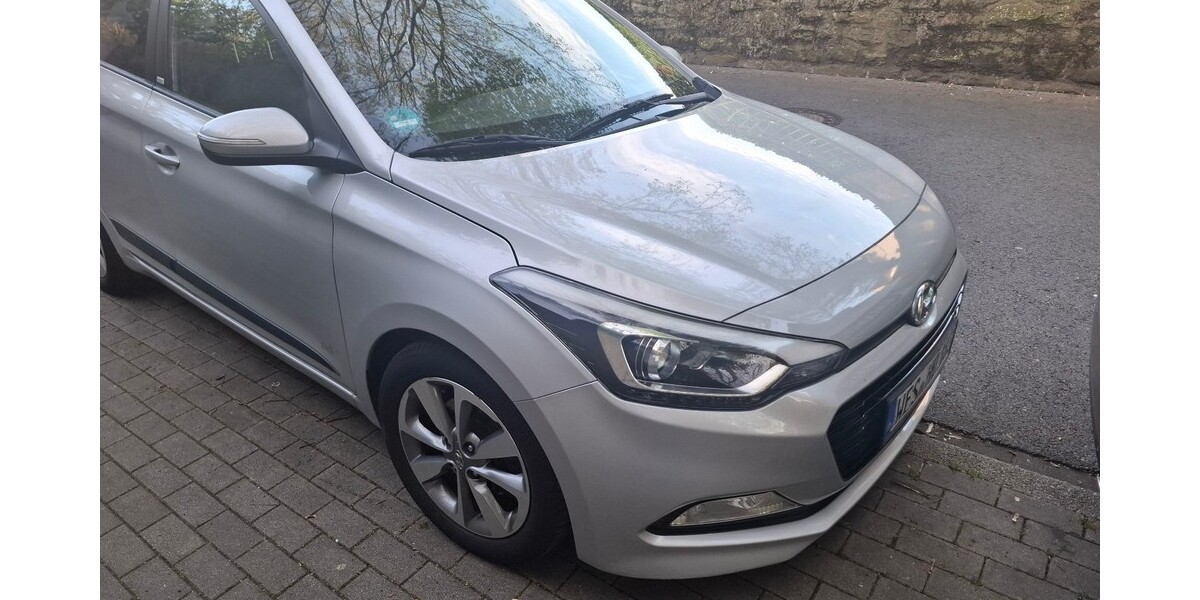 Hyundai i20 214.000 km 5.800 &euro; Gelsenkirchen 45879