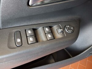 Opel Corsa Electric Kamera 130° Toterwinkel Ass. Spiege 10.179 km 20.840 &euro; HAAN 42781