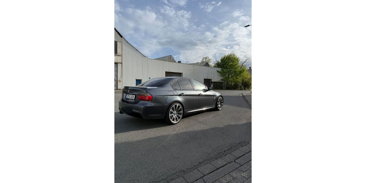 BMW 320 199.531 km 7.300 &euro; Düsseldorf 40591