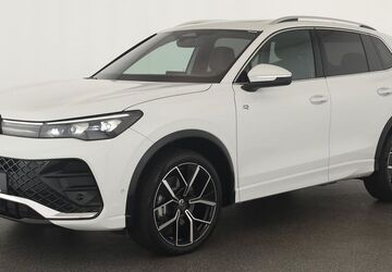 VW Tiguan 26.900 km 46.384 &euro; Düsseldorf 40233