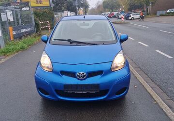 Toyota Aygo (X) 129.520 km 3.200 &euro; Düsseldorf 40549