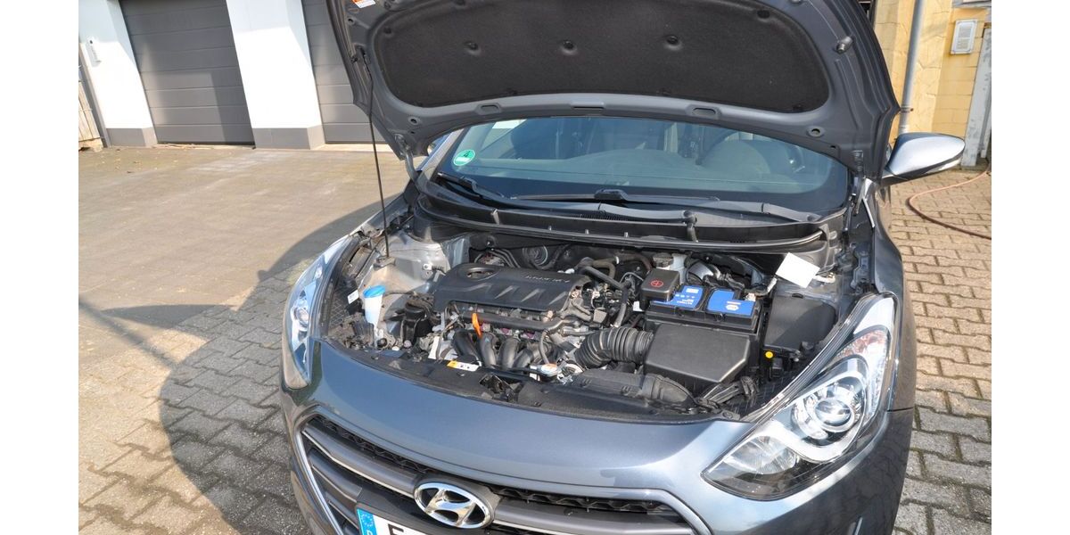 Hyundai i30 28.000 km 11.500 &euro; Essen 45149