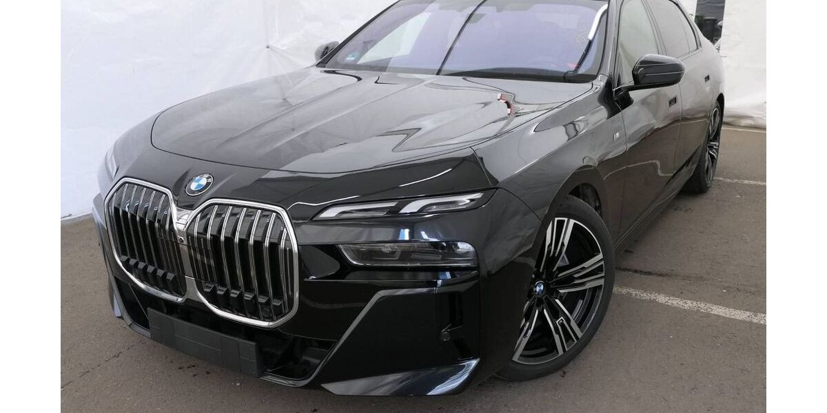 BMW 740 5.052 km 94.780 &euro; Mülheim an der Ruhr 45478