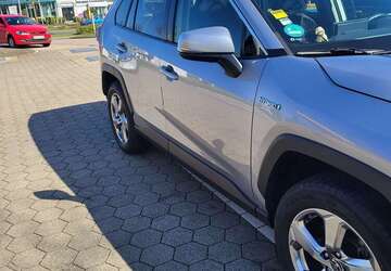 Toyota RAV 4 115.400 km 26.700 &euro; Krefeld, Stadt 47805