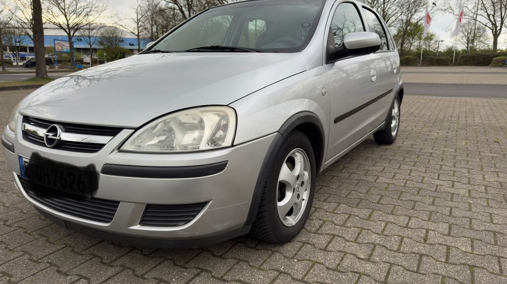 Opel Corsa 123.248 km 2.850 &euro; Essen 45307