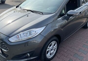 Ford Fiesta 68.000 km 5.750 &euro; Düsseldorf 40229