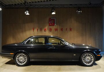 Jaguar XJ 129.000 km 15.941 &euro; Duisburg 47228