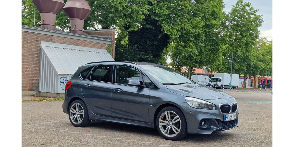 BMW 218 Active Tourer 144.500 km 14.980 &euro; Krefeld 47802