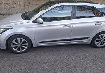 Hyundai i20 214.000 km 5.800 &euro; Gelsenkirchen 45879