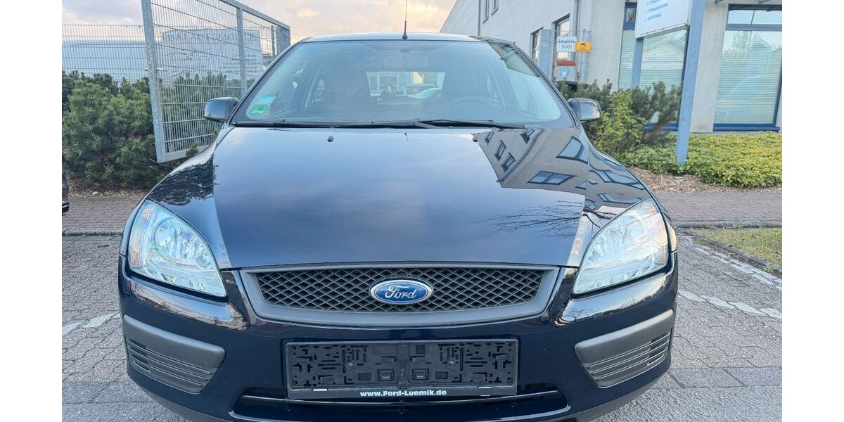 Ford Focus 82.000 km 2.299 &euro; Oberhausen 46047