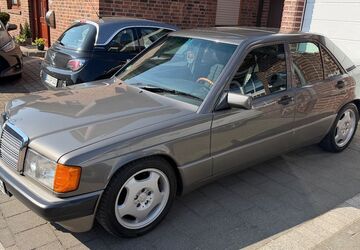 Mercedes-Benz 190 105.600 km 7.990 &euro; Duisburg 47178
