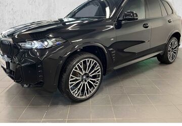 BMW X5 9.400 km 92.390 &euro; Solingen 42719