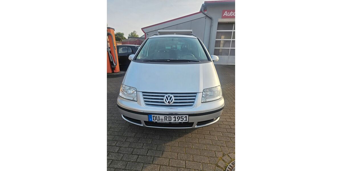 VW Sharan 93.000 km 8.750 &euro; Duisburg 47179