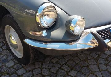 Citroen DS 80.000 km 43.500 &euro; Haan 42781