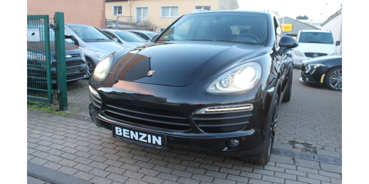 Porsche Cayenne 199.000 km 15.999 &euro; Duisburg 47139