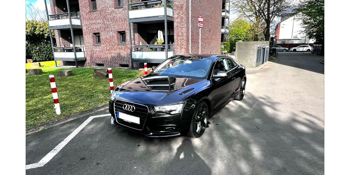 Audi A5 115.220 km 13.600 &euro; Düsseldorf 40591
