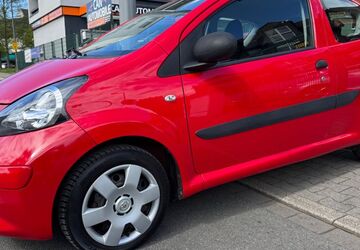 Toyota Aygo (X) 81.893 km 2.990 &euro; Gelsenkirchen 45899