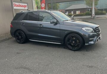 Mercedes-Benz ML 350 190.000 km 20.300 &euro; Düsseldorf 40211