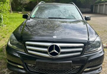 Mercedes-Benz C 250 220.000 km 9.300 &euro; Oberhausen 46049