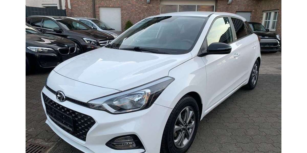 Hyundai i20 13.000 km 14.690 &euro; Moers 47443