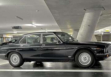 Jaguar Daimler 99.643 km 29.500 &euro; Krefeld, Stadt 47800
