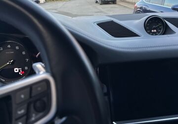 Porsche Cayenne 75.000 km 64.900 &euro; Haan 42781