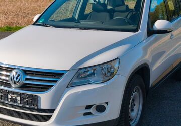 VW Tiguan 259.500 km 4.990 &euro; Neukirchen-Vluyn 47506