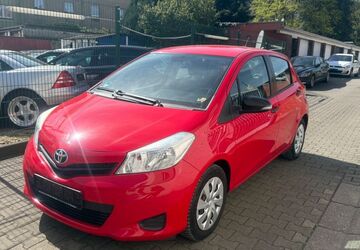 Toyota Yaris 126.000 km 5.500 &euro; Essen 45143