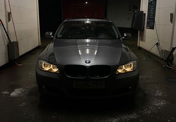BMW 318 130.000 km 8.800 &euro; Düsseldorf 40591