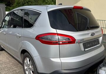 Ford S-Max 272.000 km 2.300 &euro; Haan 42781