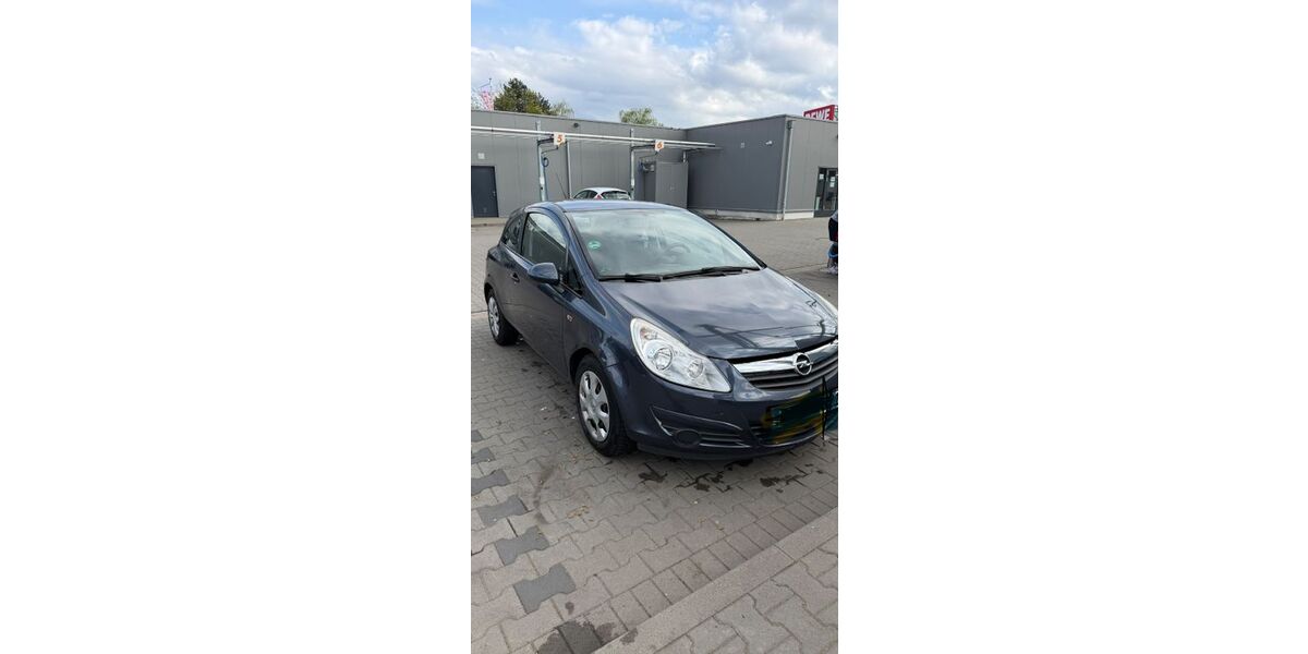 Opel Corsa 144.000 km 2.300 &euro; Düsseldorf 40470