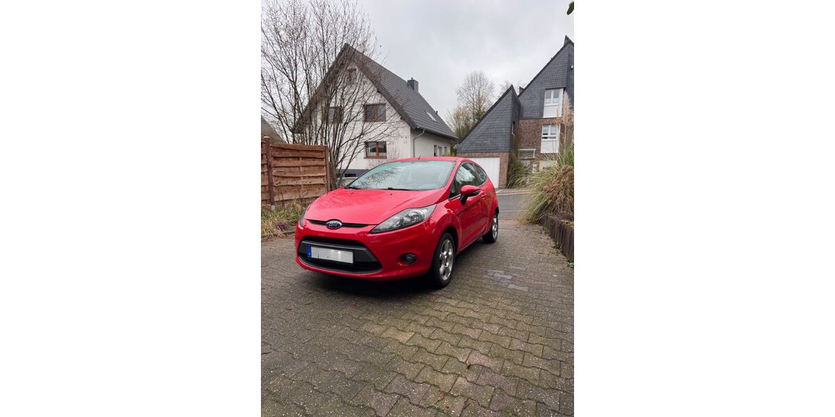 Ford Fiesta 107.500 km 3.850 &euro; Leichlingen 42799