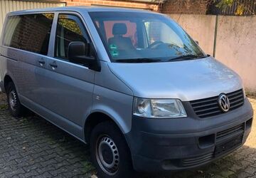 VW T5 Transporter 218.000 km 9.500 &euro; Krefeld 47804