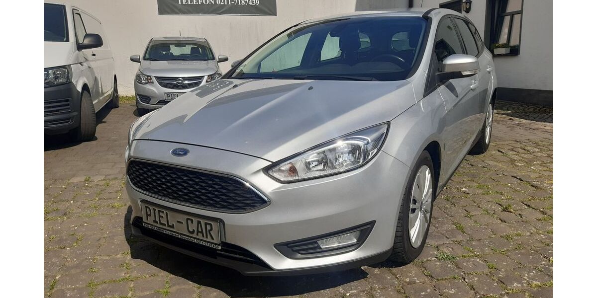 Ford Focus 99.497 km 6.499 &euro; Düsseldorf 40593