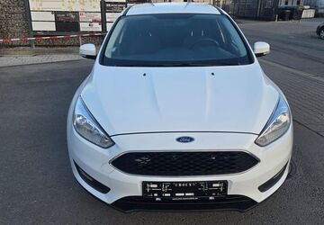 Ford Focus 74.000 km 9.590 &euro; Gelsenkirchen 45884