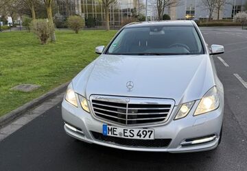 Mercedes-Benz E 350 275.328 km 10.500 &euro; Ratingen 40885