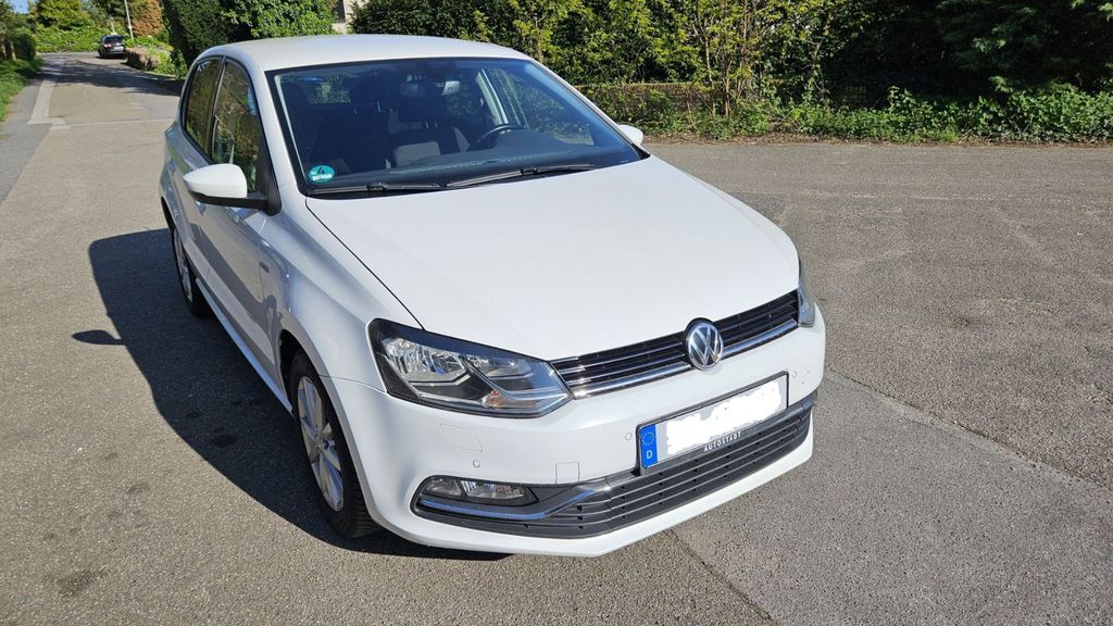 VW Polo 180.000 km 5.600 &euro; Duisburg 47199