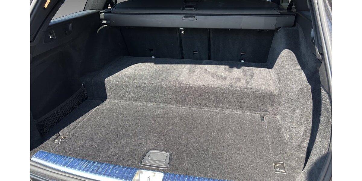 Mercedes-Benz E 300 de AMG MBUX Burm Pano 360° AHK MB100 65.161 km 30.500 &euro; Wuppertal 42327