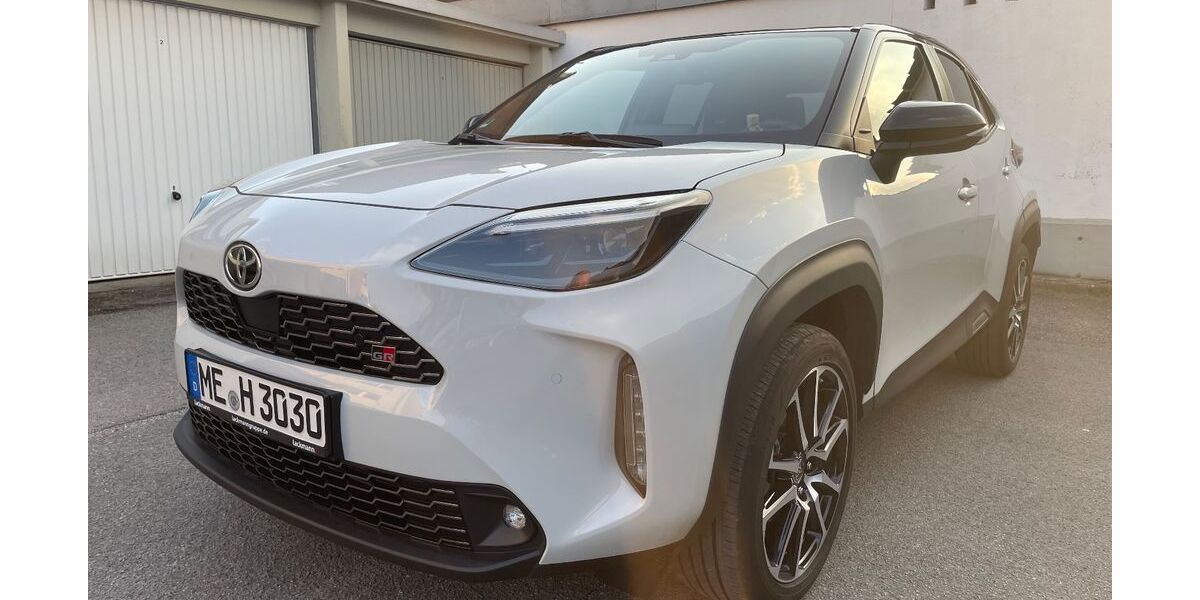 Toyota Yaris Cross 38.000 km 25.990 &euro; Velbert 42553