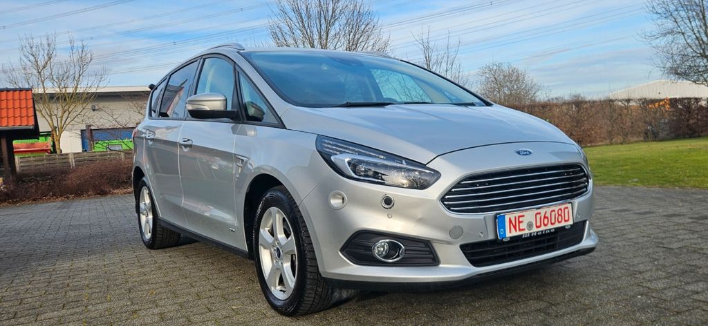Ford S-Max 151.500 km 12.499 &euro; Neuss 41462