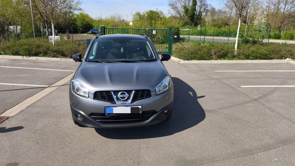 Nissan Qashqai 136.000 km 7.500 &euro; Monheim 40789