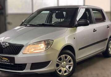 Skoda Fabia 97.049 km 4.999 &euro; Duisburg 47167