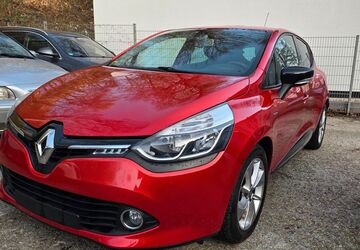 Renault Clio 136.000 km 6.300 &euro; Essen 45144