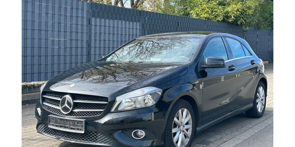 Mercedes-Benz A 180 97.500 km 9.750 &euro; Solingen 42655