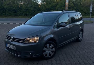 VW Touran 198.000 km 5.500 &euro; Düsseldorf 40595